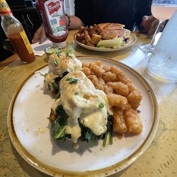 The Hideout Kitchen - Florentine Benedict with tots - New American Near Me - Lafayette, California The Hideout Kitchen - Florentine Benedict with tots - New American Near Me - Lafayette, California