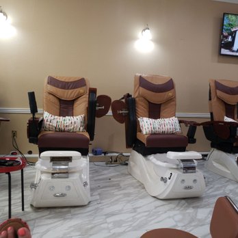 Vacation Nail Bar - The nail artists here are so kind and patient! They did a wonderful job and these chairs are so comfortable! - Nail Salons Near Me - The Colony, Texas Vacation Nail Bar - The nail artists here are so kind and patient! They did a wonderful job and these chairs are so comfortable! - Nail Salons Near Me - The Colony, Texas