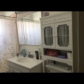 Prestige Kitchen & Bath - Bathroom before remodel - General Contractors Near Me - Pasadena, California