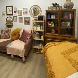 The Golden Hour Beauty Bar - Almost settled into our new studio!