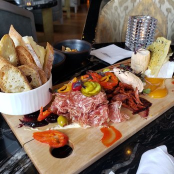 Bar 1608 - Wine Bars Near Me - Quebec City, Quebec