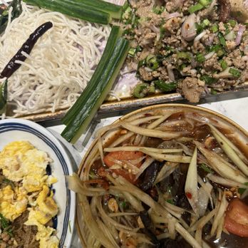 Som Tum Jinda - Duck alarm (top) - Thai Near Me - Toronto, Ontario Som Tum Jinda - Duck alarm (top) - Thai Near Me - Toronto, Ontario