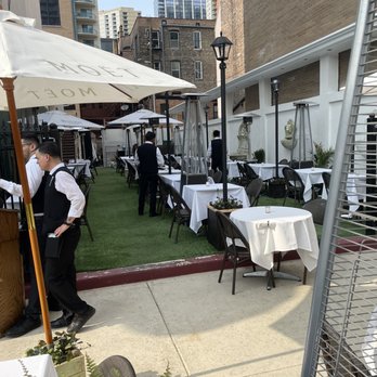 Chicago Chop House - Patio dinning - Steakhouses Near Me - Chicago, Illinois Chicago Chop House - Patio dinning - Steakhouses Near Me - Chicago, Illinois