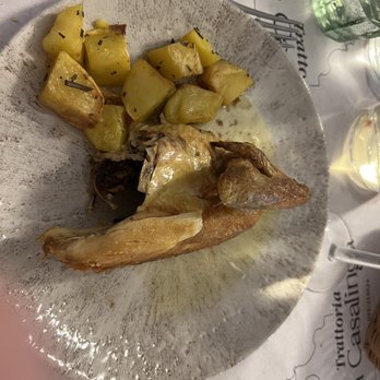 Trattoria La Casalinga - Roasted, crispy skin chicken and potatoes - Tuscan Near Me - Florence, FI Trattoria La Casalinga - Roasted, crispy skin chicken and potatoes - Tuscan Near Me - Florence, FI