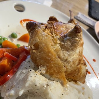 Tiny Pyramid - Lamb Wellington - Cafes Near Me - Honolulu, Hawaii Tiny Pyramid - Lamb Wellington - Cafes Near Me - Honolulu, Hawaii