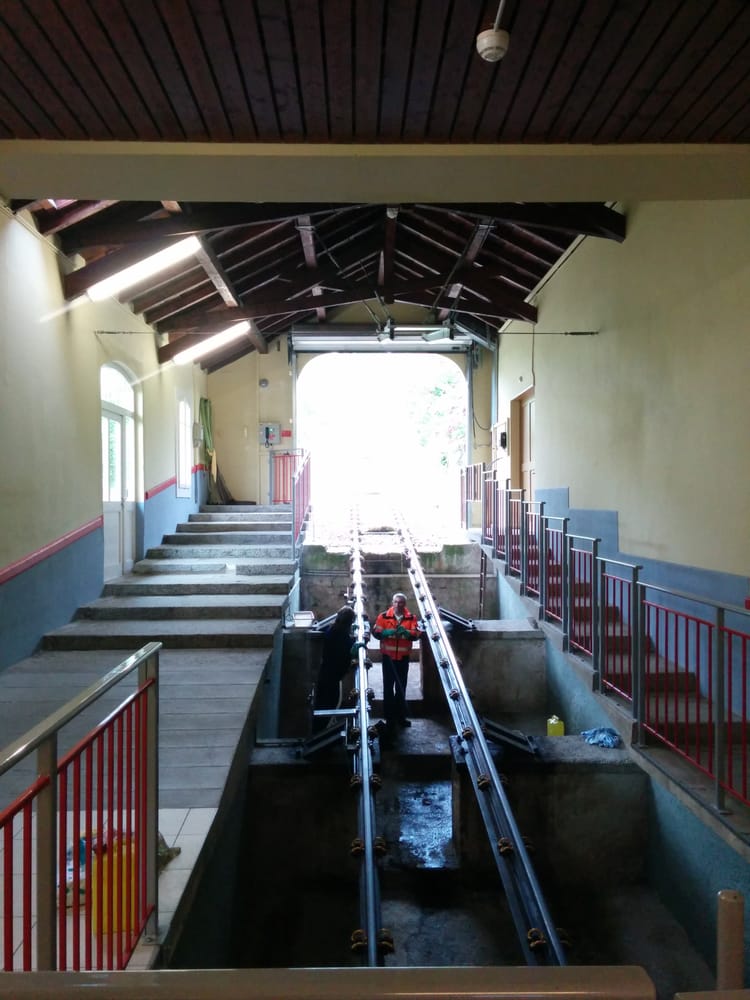 CHAUMONT PANORAMIC FUNICULAR RAILWAY La Coudre, Neuenburg, Neuchâtel