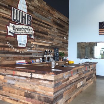 Westhampton Beach Brewing Company - Stylish bar. - Breweries Near Me - Westhampton, New York