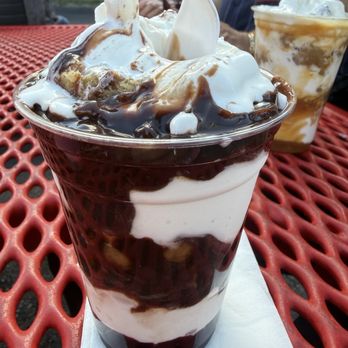 Silver Dairy - Stack - IT - Ice Cream & Frozen Yogurt Near Me - Farmington, Michigan