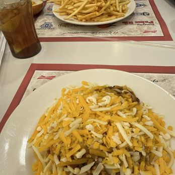 Steak ’n Shake - Chili Mac and The Original Double 'n Cheese Steakburger - Burgers Near Me - Las Vegas, Nevada Steak ’n Shake - Chili Mac and The Original Double 'n Cheese Steakburger - Burgers Near Me - Las Vegas, Nevada