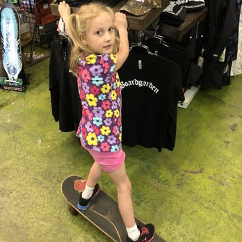 Boardgarden - Lexie learning to skate. - Shoe Stores Near Me - Napa, California