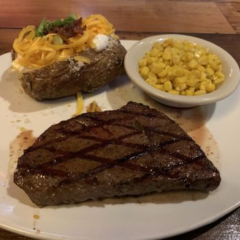 Aspen Creek Grill - 10 oz sirloin with 2 sides - Seafood Near Me - Irving, Texas