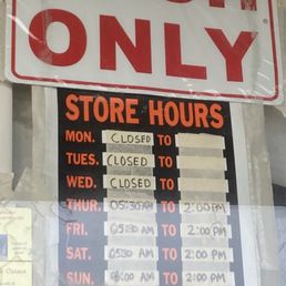 Exterior outside entrance of El Sabor De Oaxaca - Cash only and hours. - Woodburn, Oregon Exterior outside entrance of El Sabor De Oaxaca - Cash only and hours. - Woodburn, Oregon