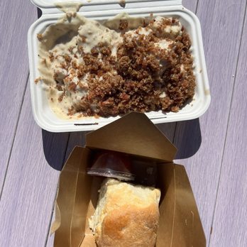 Beachin’ Biscuits - Biscuit and gravy with Bacon Crumbles and biscuit with jam - Breakfast & Brunch Near Me - Pismo Beach, California Beachin’ Biscuits - Biscuit and gravy with Bacon Crumbles and biscuit with jam - Breakfast & Brunch Near Me - Pismo Beach, California