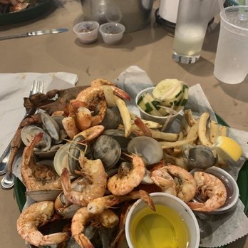 Crab Barn Restaurant - Steam Pot - American Near Me - Millsboro, Delaware Crab Barn Restaurant - Steam Pot - American Near Me - Millsboro, Delaware