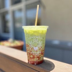 Lovewell Tea & Coffee - Iced Strawberry Matcha with Oat milk (Strawberry Fields)