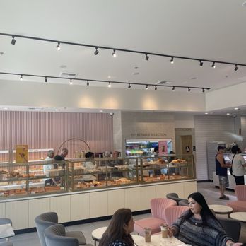 TOUS les JOURS - Bakeries Near Me - Vacaville, California