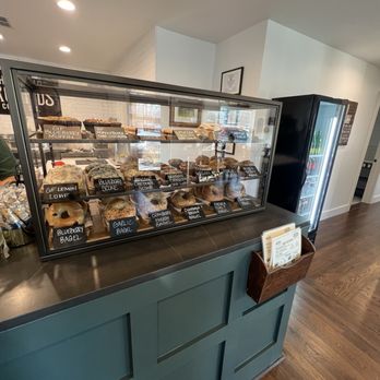 Shouting Grounds Coffee - Pastries - Coffee & Tea Near Me - New Caney, Texas