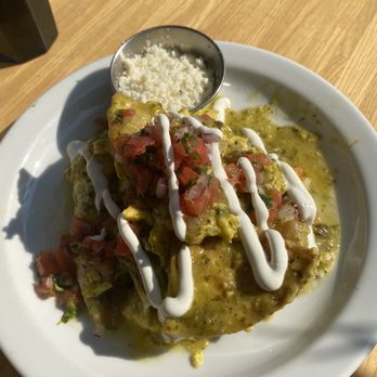 Fratelli Cafe - Chilaquiles Breakfast with green sauce - Coffee & Tea Near Me - Los Angeles, California Fratelli Cafe - Chilaquiles Breakfast with green sauce - Coffee & Tea Near Me - Los Angeles, California