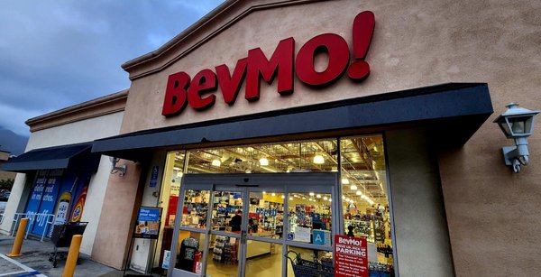 BevMo! by null