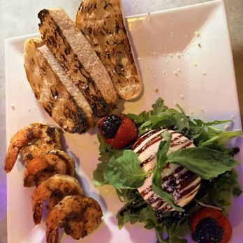 Laudy Bar & Craft Kitchen - Seasonal Burrata Salad - Cocktail Bars Near Me - Fort Lauderdale, Florida Laudy Bar & Craft Kitchen - Seasonal Burrata Salad - Cocktail Bars Near Me - Fort Lauderdale, Florida