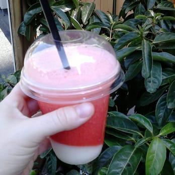 Don Alfredo - Un buon centrifugato "rinfrescante" con granita di limone fresca - Juice Bars & Smoothies Near Me - Naples, NA