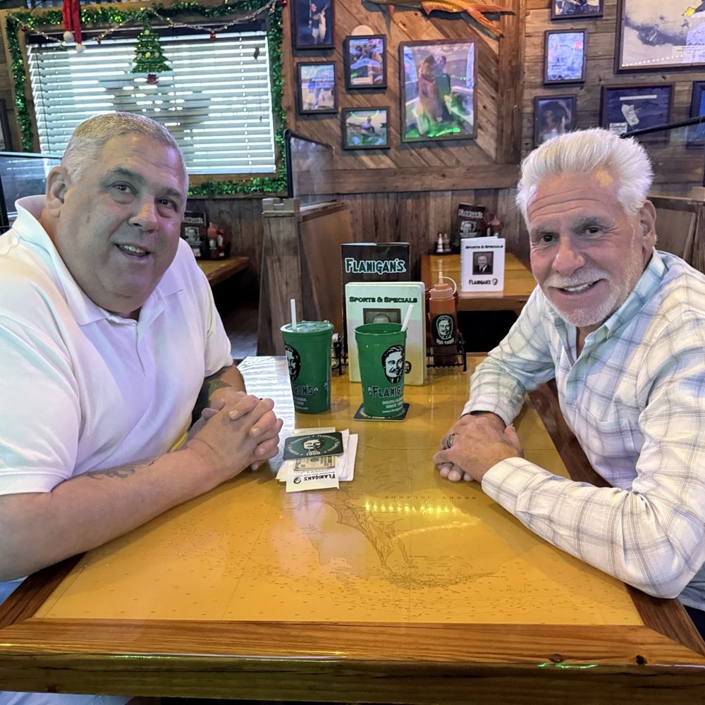 Dear old friends from Philadelphia catching up. Dear old friends from Philadelphia catching up.