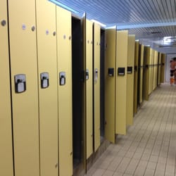 Zwembad Wezenberg - De lockers met zelf te kiezen cijferslot
