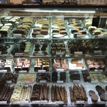 Kilwins - Ice Cream & Frozen Yogurt Near Me - Madison, Wisconsin