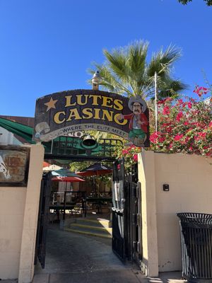 Lutes Casino by null
