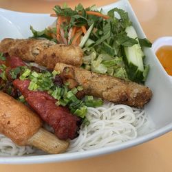 Hoai Huong - Vermicelli bowl with nem nướng, chào tôm, and cha giờ