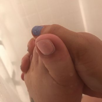 Tony's Nails & Spa - Terrible edges of second coat. - Nail Salons Near Me - Atlanta, Georgia