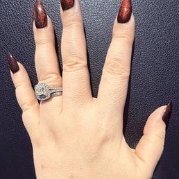 Gorgeous red cat eye nail by May