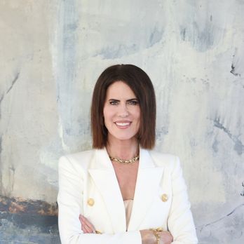 Vittoria Logli - Vittoria Logli, top-producing real estate agent on Chicago's North Shore, Glenview, IL - Real Estate Agents Near Me - Glenview, Illinois Vittoria Logli - Vittoria Logli, top-producing real estate agent on Chicago's North Shore, Glenview, IL - Real Estate Agents Near Me - Glenview, Illinois