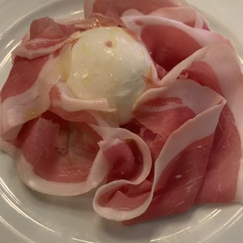Sant Ambroeus Soho - Prosciutto e Burrata - Italian Near Me - New York, New York Sant Ambroeus Soho - Prosciutto e Burrata - Italian Near Me - New York, New York