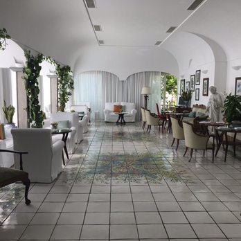 Hotel Santa Caterina - Lounge near check-in - Hotels Near Me - Amalfi, SA