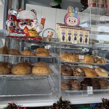 Cloud Cafe - Fabulous croissants and bagels among other delicious pastries! - Coffee & Tea Near Me - Lake Forest, California