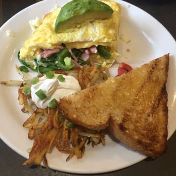 Grounds Restaurant - Ground's Restaurant is Delish for Breakfast, lunch or Dinner. A Murphy's Favorite of ours - New American Near Me - Murphys, California