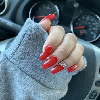 Chic Nails & Lashes - Red Nails - Nail Salons Near Me - Los Angeles, California Chic Nails & Lashes - Red Nails - Nail Salons Near Me - Los Angeles, California
