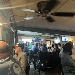 Roundabout Bar & Grill