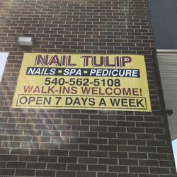 Nail Tulip