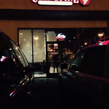 Cold Stone Creamery - Front - Ice Cream & Frozen Yogurt Near Me - Rohnert Park, California