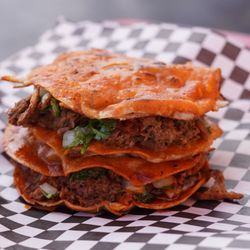 Birria tostada