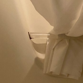Sunnyside Inn and Suites - Mold on shower slip handle - Hotels Near Me - Clackamas, Oregon