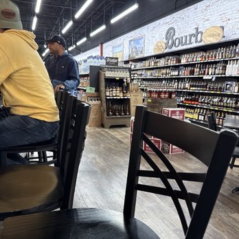 Evergreen Liquors - Bar looking toward back - Beer, Wine & Spirits Near Me - Bardstown, Kentucky