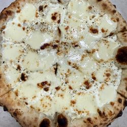 Presti Pizza - Bianca white pizza