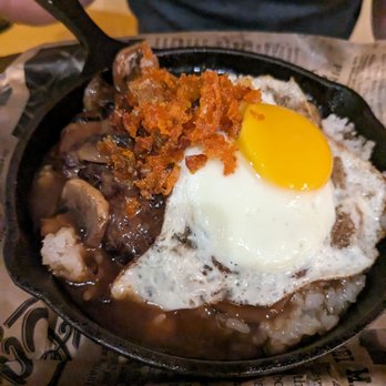 Gallivant Global Eatery - Crazy burger - Breakfast & Brunch Near Me - Dover, New Hampshire