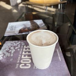Cartel Roasting - Hot coco with cashew milk