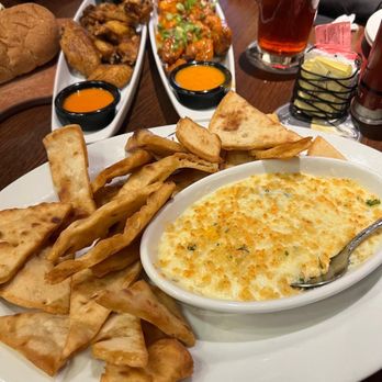 LongHorn Steakhouse - Parmesan Crusted Spinach Dip - Steakhouses Near Me - Philadelphia, Pennsylvania LongHorn Steakhouse - Parmesan Crusted Spinach Dip - Steakhouses Near Me - Philadelphia, Pennsylvania