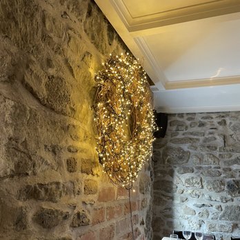Old Street Restaurant - Beautiful holiday wreath. - Cocktail Bars Near Me - Malahide, D