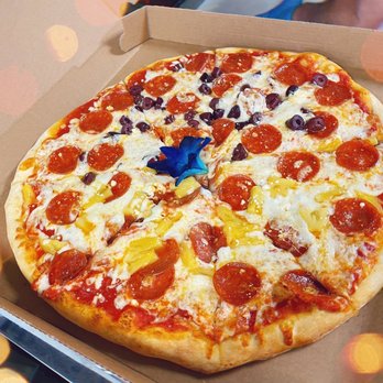 Pizzeria L'Antica - Dolcetto Pizza but with half olives!!! - Pizza Near Me - New York, New York Pizzeria L'Antica - Dolcetto Pizza but with half olives!!! - Pizza Near Me - New York, New York